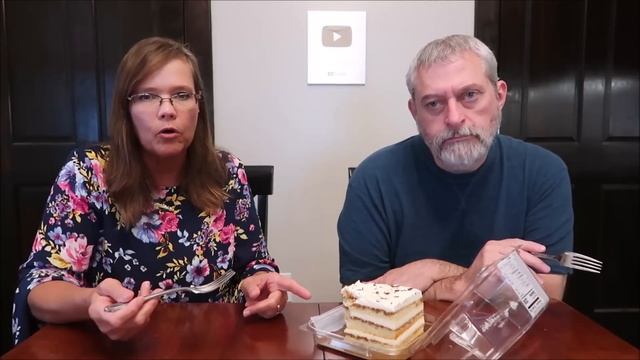 The Original Cakerie Tiramisu/Lemons & Cream/Cookie Dough/Tuxedo Truffle Mousse/Strawberry Shortcak смотреть онлайн