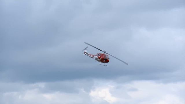 STUNNING RC BELL-205 UH-1D SCALE MODEL TURBINE HELICOPTER FLIGHT DEMONSTRATION BY BERND PÖTING смотреть онлайн