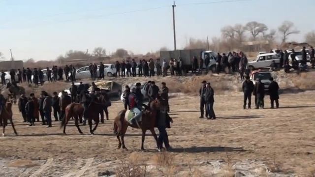 Ат шабыс той 16.02.2018 3-болим. Horse racing in the village смотреть онлайн