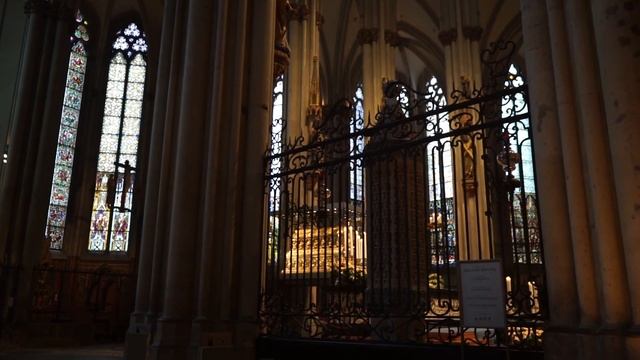 DONDE DESCANSAN LOS TRES REYES MAGOS смотреть онлайн