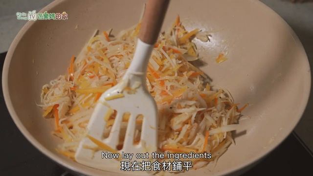 馬鈴薯不要炸著吃了，加上高麗菜，全家人都愛吃，吃一次就忘不了！│vegan 素食料理 смотреть онлайн