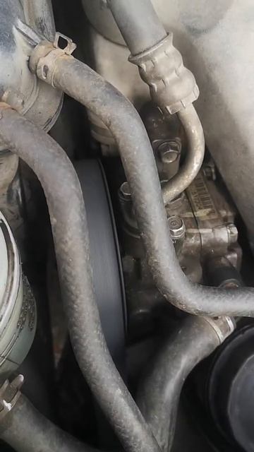 Honda CR-V 2008 2.2 i-cdti N22A2 rough engine sound смотреть онлайн