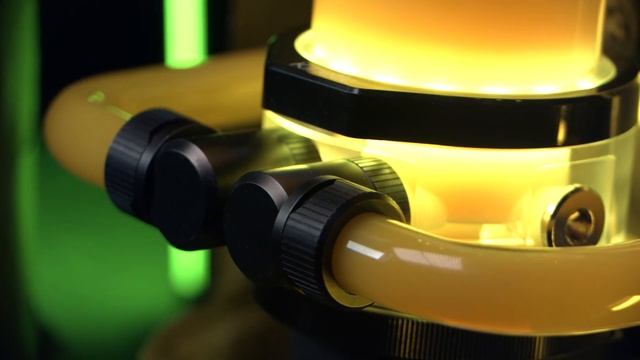 The ULTIMATE AMD Halo supply drop - a truly bespoke 3XS Custom Shop PC! смотреть онлайн