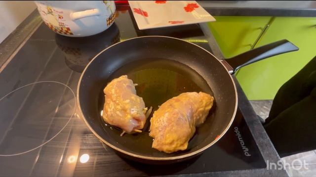 КУРИНЫЕ БАТОНЧИКИ С ЗЕЛЕНЬЮ И С СЫРОМ , ОЧЕНЬ ВКУСНОЕ БЛЮДО , ЕЛ БЫ КАЖДЫЙ ДЕНЬ смотреть онлайн