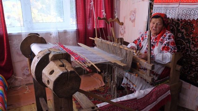 Ульяна Віннік – носьбіт мясцовых ткацкіх традыцый. Вандроўкі па Ганцавіцкім Палессі. [ENG SUBS] смотреть онлайн