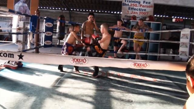 Bizon & Banderas - BORN 2 WIN!!! смотреть онлайн