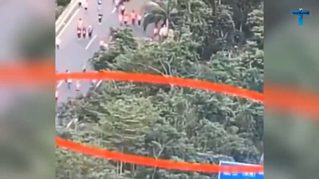 Top 15 Weird Things Caught On Security Cameras & CCTV Footage #2 смотреть онлайн