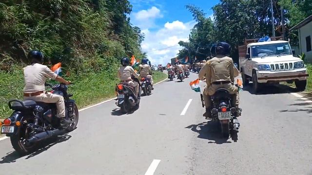 Super Dangerous bike Riding by Assam Police 🙏 Super Action👈Azadi Ka Amrit Mahotsav 🙏Haflong dimasa смотреть онлайн