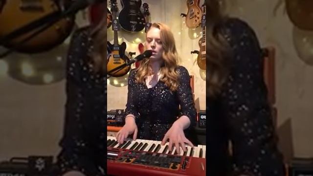Freya Ridings ‘Ultraviolet’ at Sixty Sixty, London 24 Aug 2018 смотреть онлайн