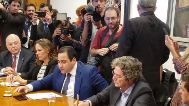 Bastidores da reunião entre Rodrigo Maia e ex-ministros do Meio Ambiente смотреть онлайн