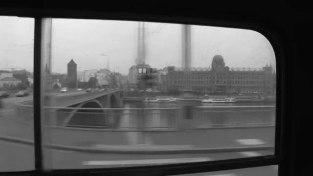 PLUS Prague Hostel - getting to the Old Town! смотреть онлайн