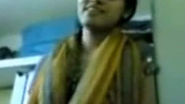 Mallu Tamil college girl with her boyfriend hidden cam