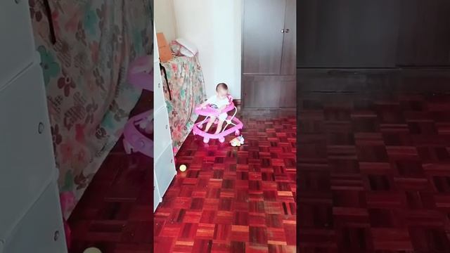 Alena’s first car смотреть онлайн