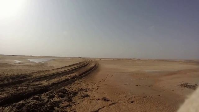 Desert Driving (5) - спасатель прорывается ко второй машине смотреть онлайн