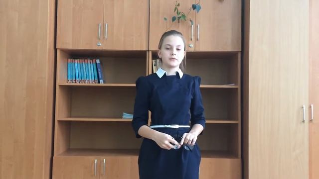 #страначитающая И. А. Крылов "Мартышка и очки" смотреть онлайн