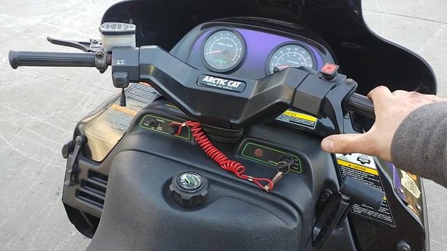 1997 Arctic Cat EXT 580 EFI walk around, startup and running смотреть онлайн