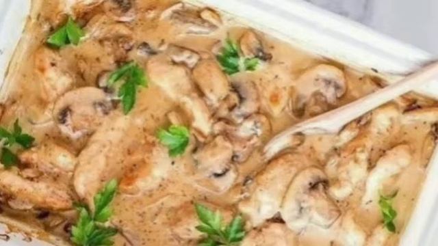 Куриные грудки в нежном соусе, рецепт приготування в описах