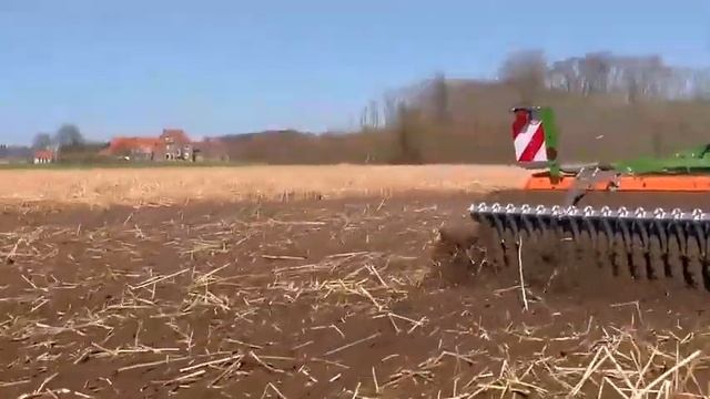 AMAZONE Catros XL 3003 | Відмінна продуктивність на високій швидкості смотреть онлайн