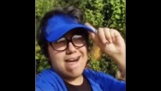 LUNI EXPOSED (HE LIKES KIDS) смотреть онлайн