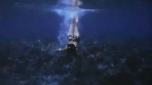 Neon Indian - Deadbeat Summer смотреть онлайн