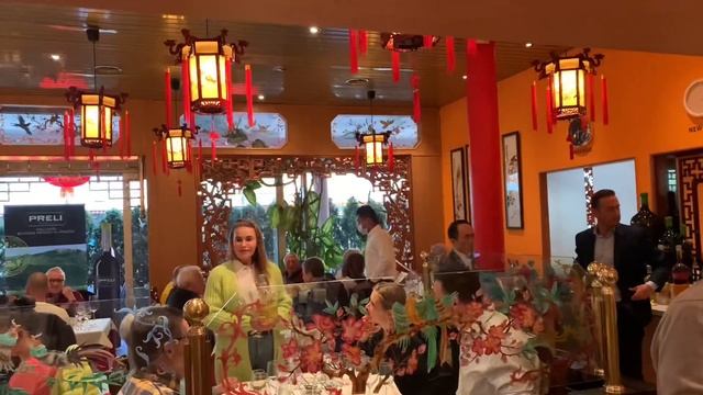 THEY ENJOY LIKE A KING 😮|| DRAGON SCHATZ RESTAURANT || GAGA WORKING PLACE || THE GAGAFAMILY смотреть онлайн