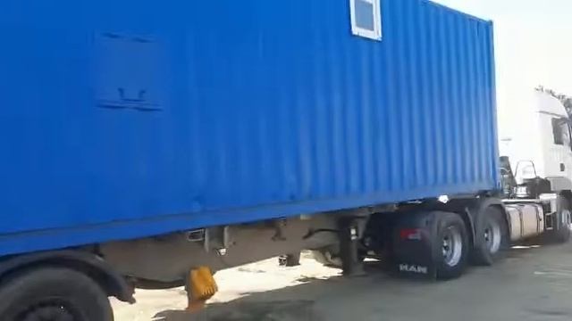 Буровая в полуприцепе  Бурение не отцепляя тягач.