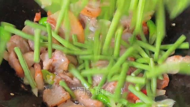 入秋必吃的炖合菜，10分钟出锅，营养快速，简单好吃又下饭！【阿胖面食】