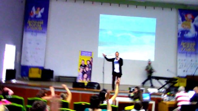 ВЛОГ: Дитячий Форум Львів - шукаємо ключі Буквордсу, книжки і майстер класи