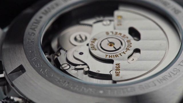 IRON ANNIE - Flight Control Automatic Chronograph Ref. 5122-2 смотреть онлайн