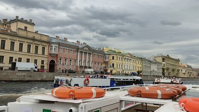 Речная прогулка. По рекам и каналам Санкт-Петербурга смотреть онлайн
