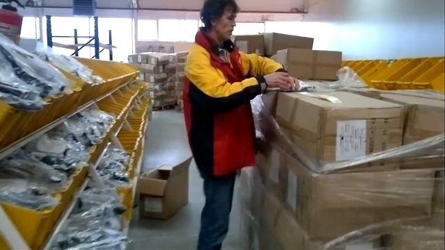 Kolibri Logistiek sorteren en etiketteren смотреть онлайн