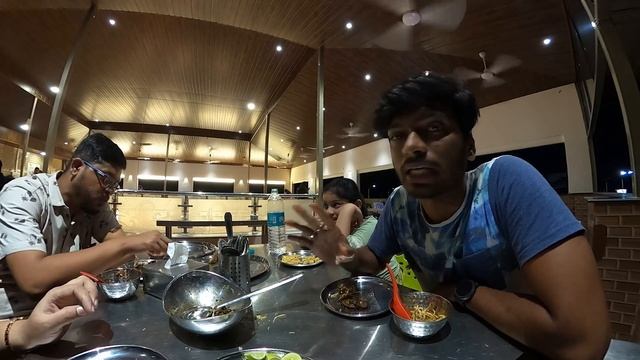 CHICKEN LAPETA KHANE GAYE THE @ HOTEL SAI KRUPA, SHIRDHON, PANVEL смотреть онлайн