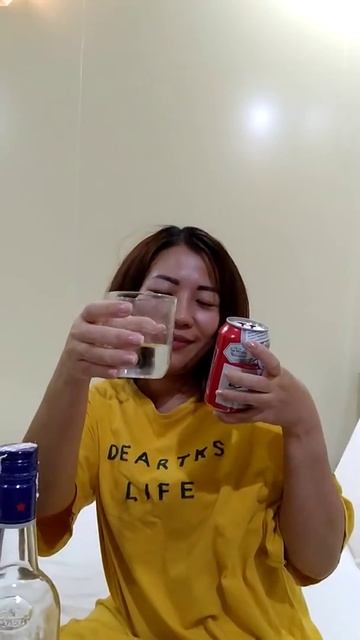 Вот так пьют вьетнамские девушки смотреть онлайн