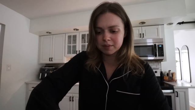 1 HR VLOG: my first red carpet invite reaction, nyc girls night, a mouse in the house & MORE 🥹 смотреть онлайн