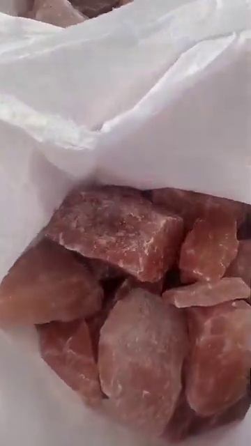 Himalayanpink salt & #himalayansalt #rocksalt #pink #crystals #minerals смотреть онлайн
