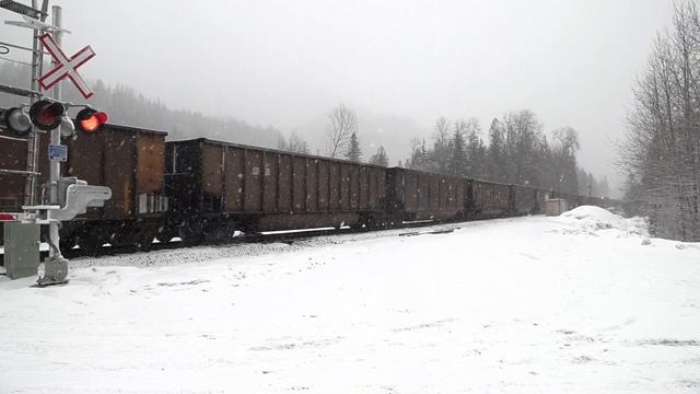 Skeena Pacific #1894 CP Coal Train Westbound, Taft Road ,Taft BC 2023 02 16 смотреть онлайн