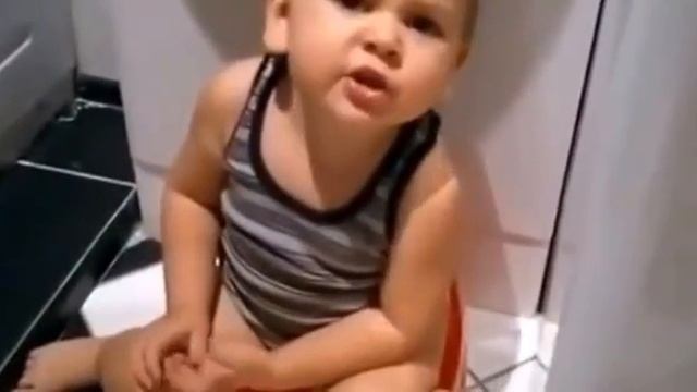 Песня на горшке это надо видеть! смотреть онлайн