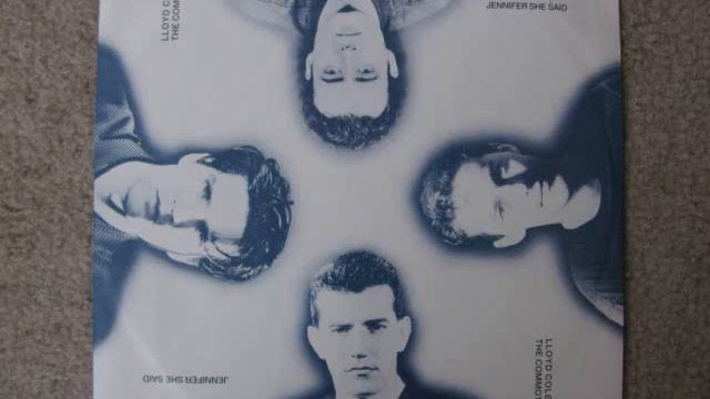 Lloyd Cole & The Commotions - Jennifer She Said смотреть онлайн