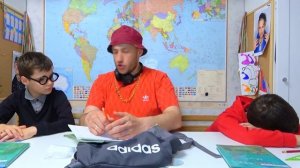 ПРАНКИ для УЧИЛКИ и ВСЕЙ КОМПАНИИ))))/PRANKS for the TEACHER and the WHOLE COMPANY))))