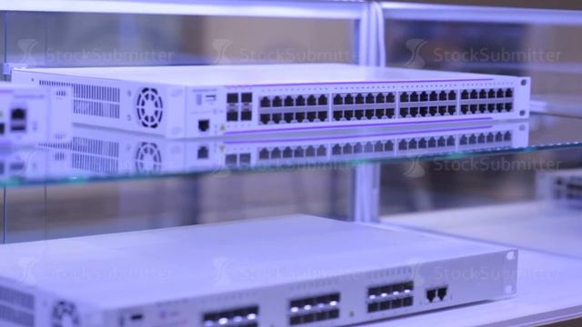 The device for connecting to the Internet. Switch, Router смотреть онлайн