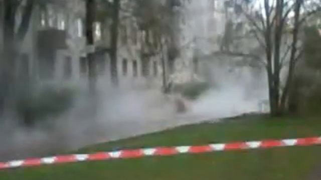 Фонтан горячей воды из под земли смотреть онлайн