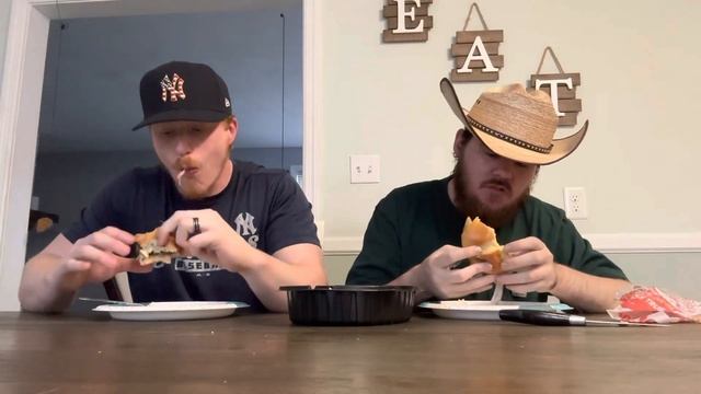 Red Robin Tycoon Burger and Cheesy Bacon Truffle Fries Review смотреть онлайн