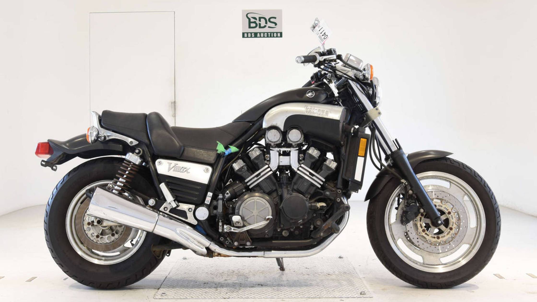 0411 - Yamaha V-MAX1200 - JYAVP15133A000190 смотреть онлайн