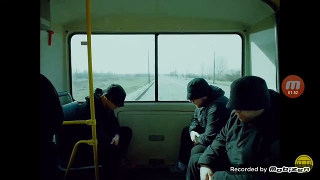 Слушаю музыку Тает лёд...)