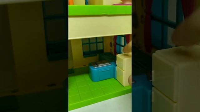 Домик Elc со звуками смотреть онлайн