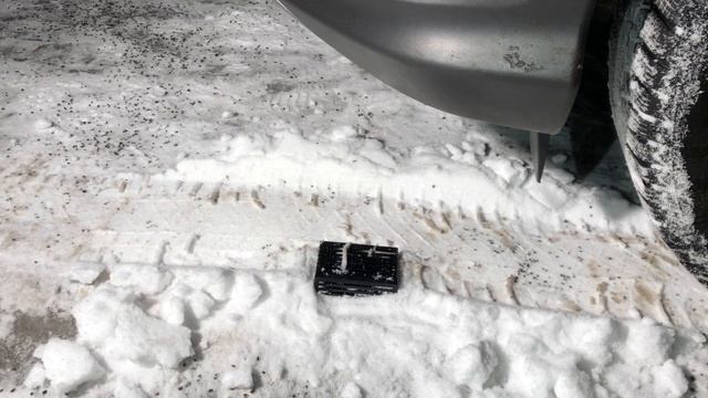 Driving over a ABAX EQ2S with Cage with a Honda CRV смотреть онлайн