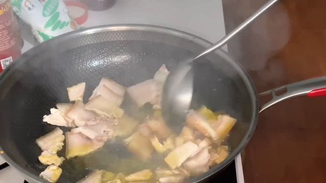 老丈人帮忙店里打包山货！胖哥做回锅肉犒劳，被夸太勤快了这女婿真不错！【胖哥有杜】 смотреть онлайн
