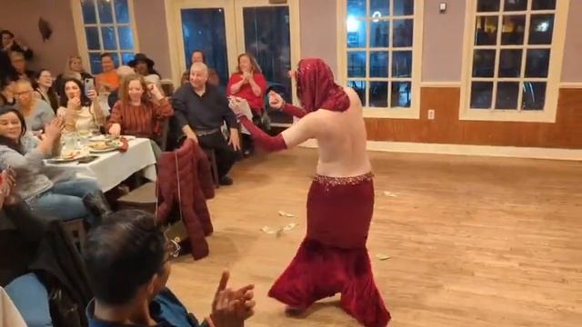 El Hantour - Lucas Kade, Transgender Belly Dancer смотреть онлайн