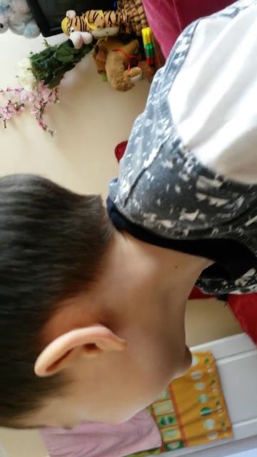 Как дети рассказывают стихи))))))