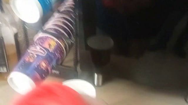 Захожу в магазин покупать себе горячий чай ☕☺ смотреть онлайн
